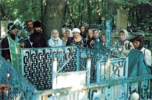 панихида на могиле старца Андрея на сердобском кладбище